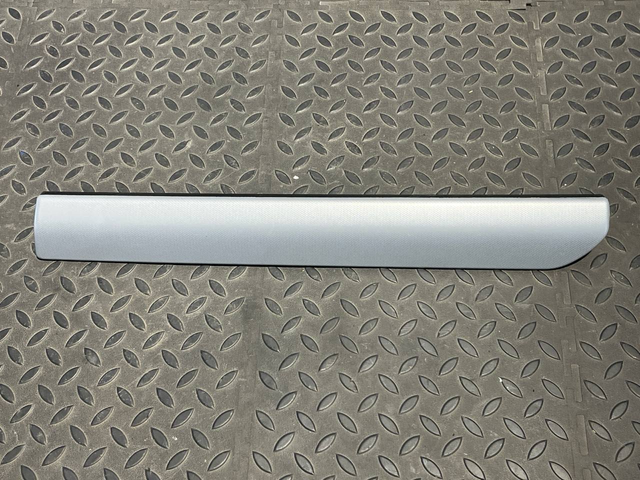 Накладка на торпедо правая Opel Zafira/B 2005-2014