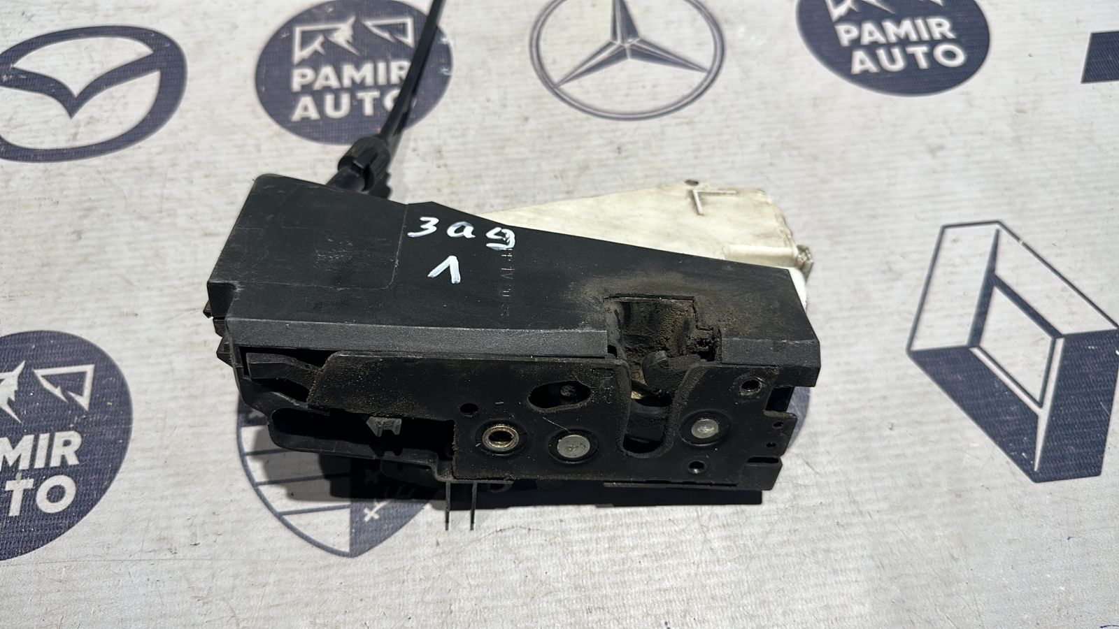 Замок двери задний левый Ford Galaxy 1995-2006