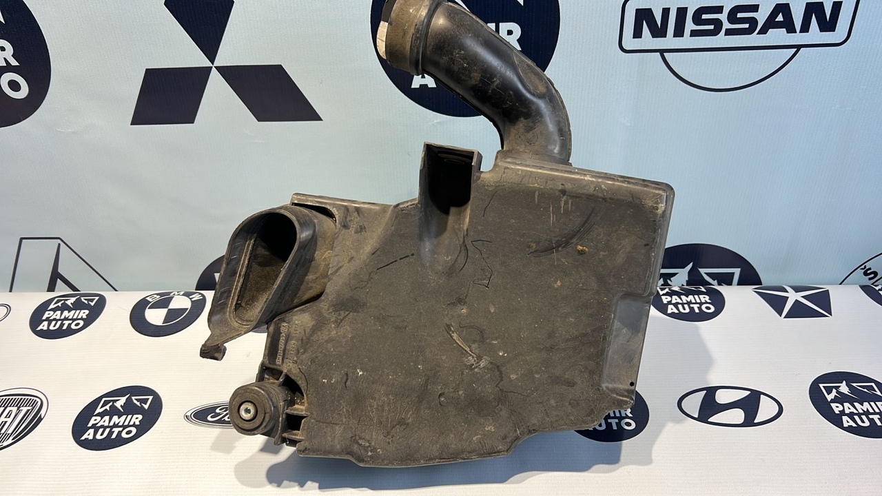 Резонатор воздушного фильтра Ford C-Max 2003-2010