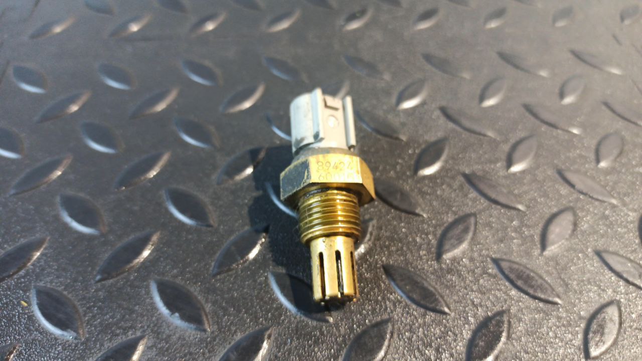 Датчик температуры воздуха Toyota Avensis/2 2003-2009