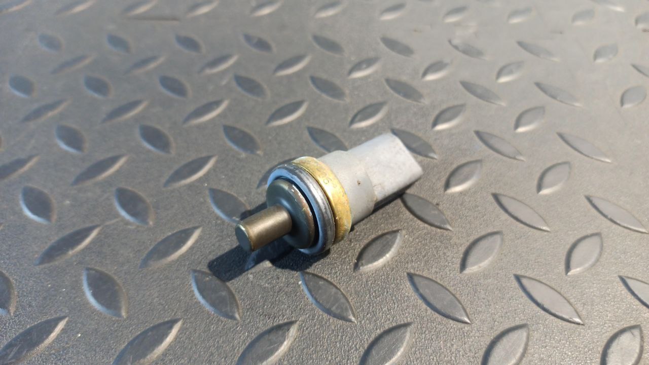 Датчик температуры ОЖ Volkswagen Golf/5 2003-2009