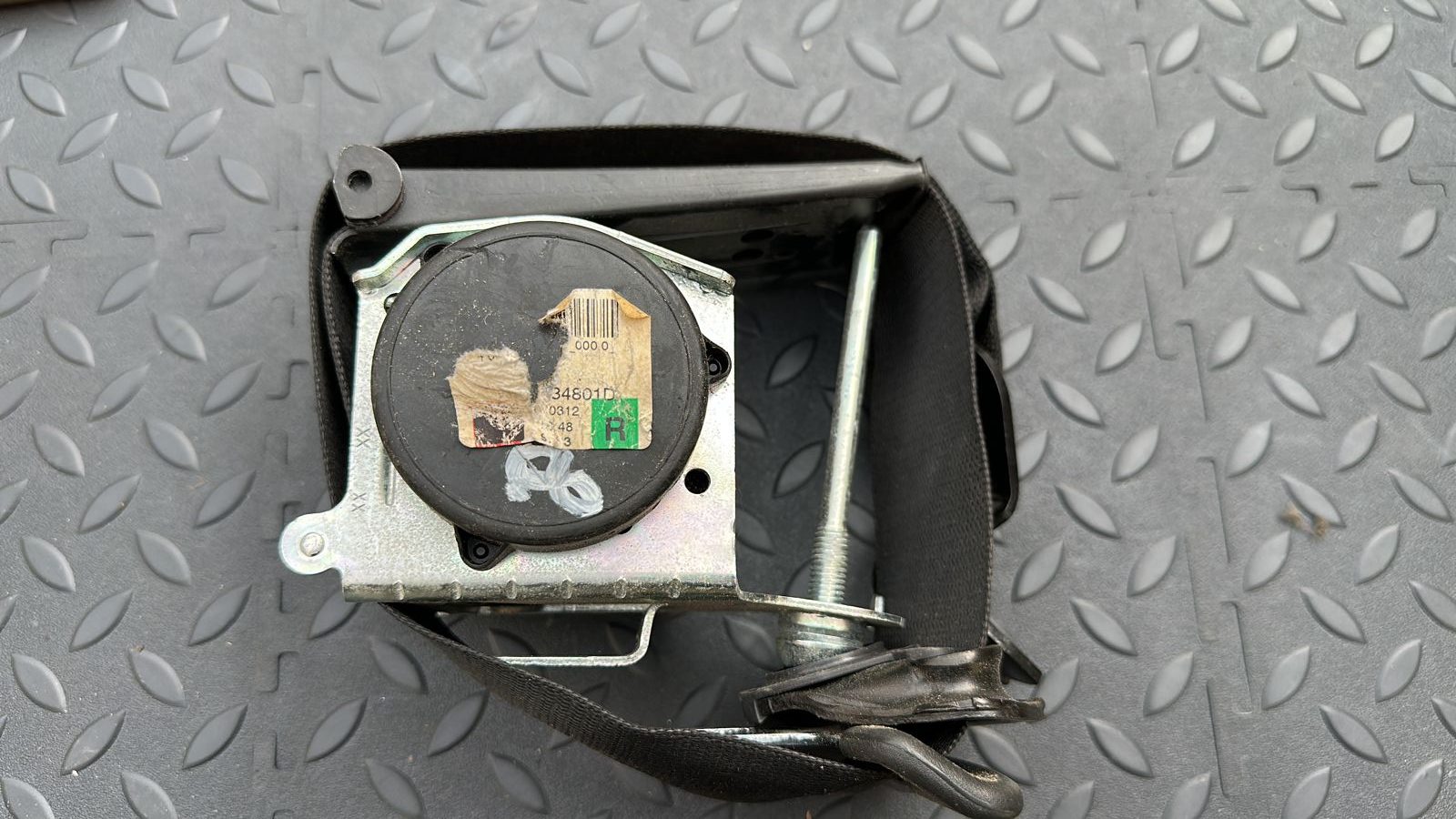 Ремень безопасности передний правый Opel Zafira/B 2005-2014