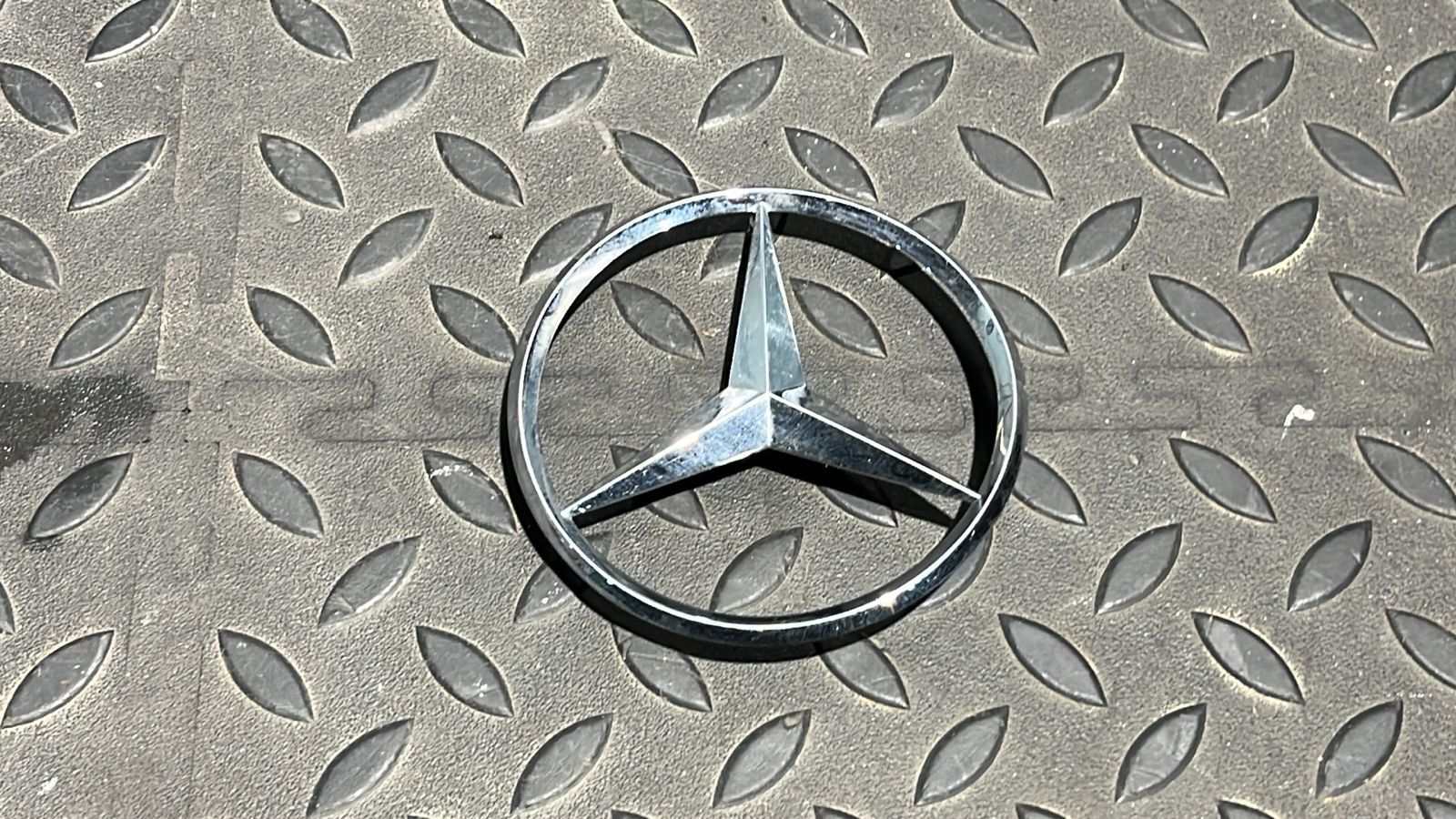 Эмблема Mercedes C/W204 2006-2015