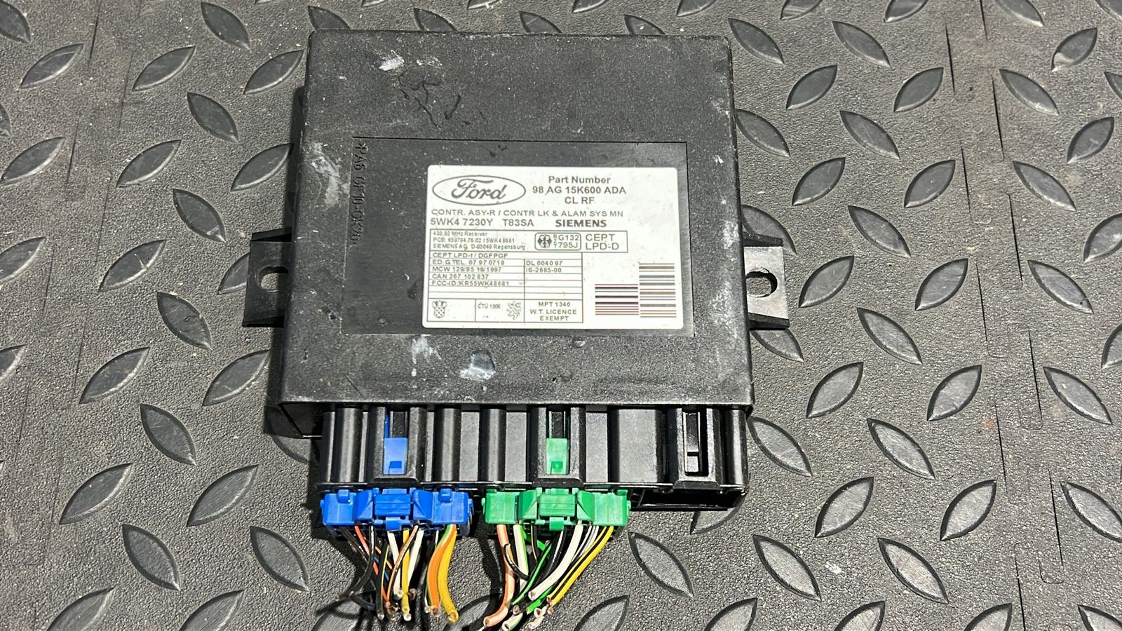 Блок управления центральным замком Ford Focus 1998-2007