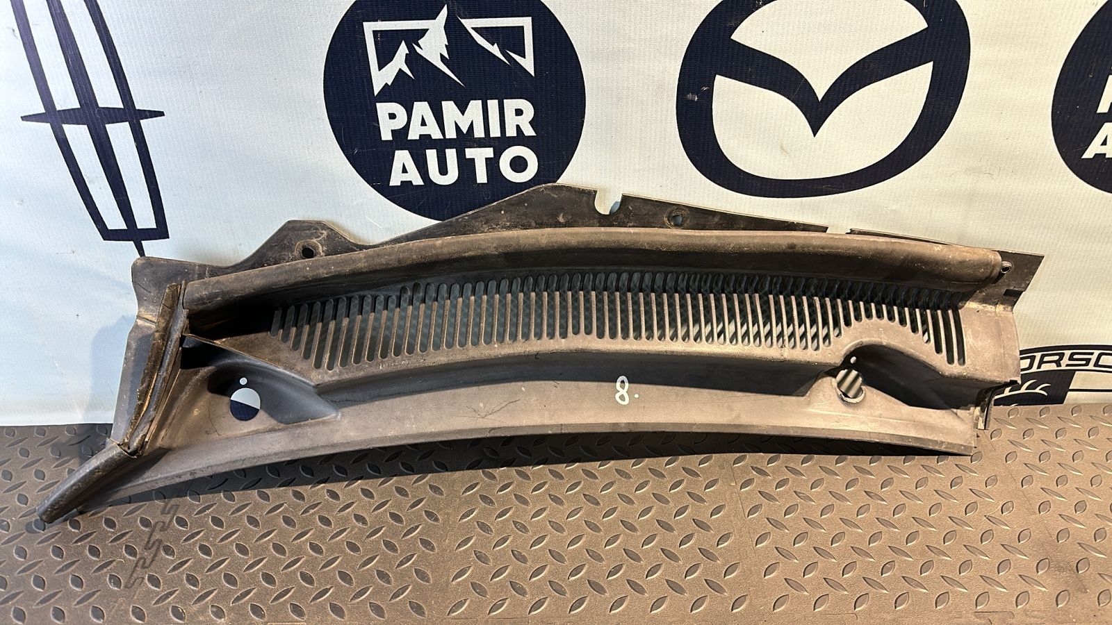 Решетка под лобовое стекло (Жабо) левая Ford Mondeo/3 2000-2007