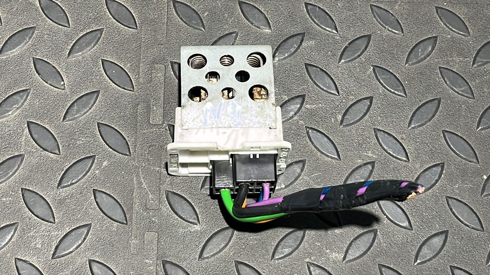 Резистор отопителя Opel Astra/H 2004-2014