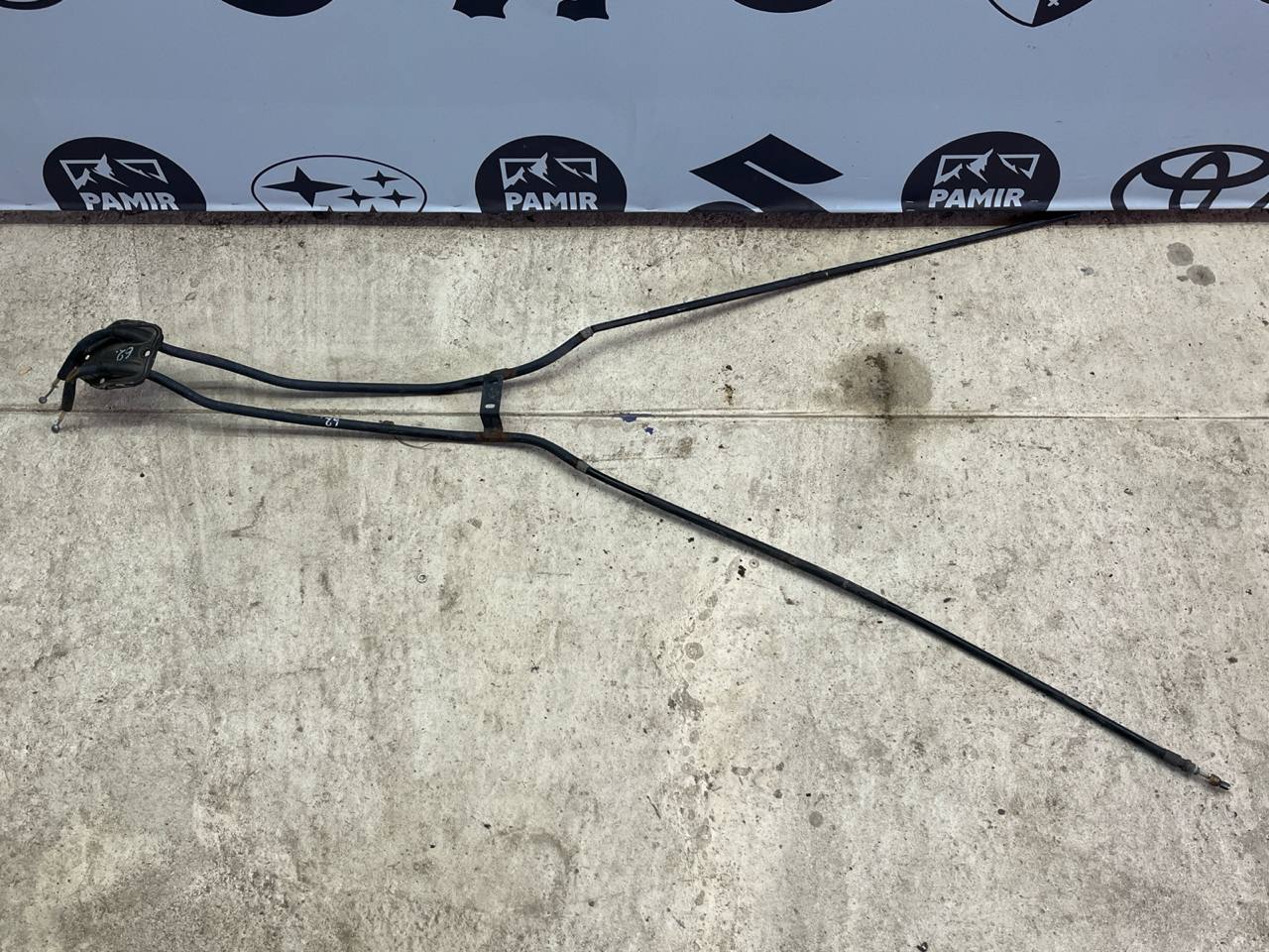 Трос стояночного тормоза BMW 3/E90 2004-2013