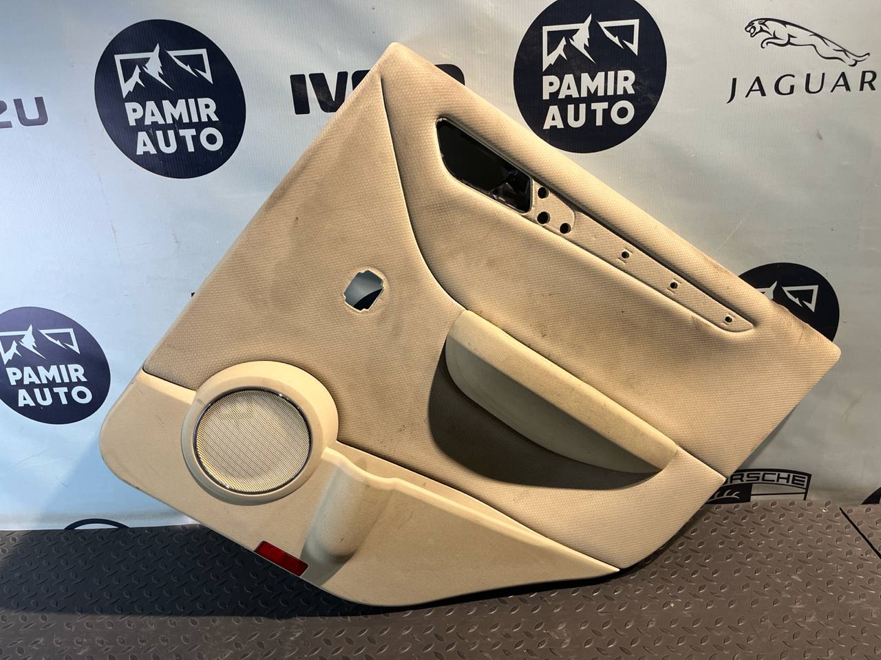 Обшивка двери задняя правая Mercedes B/W245 2005-2011