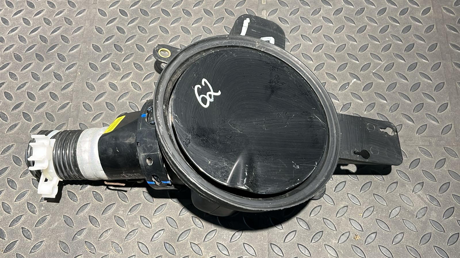 Лючок бензобака Mercedes M/W163 1997-2005