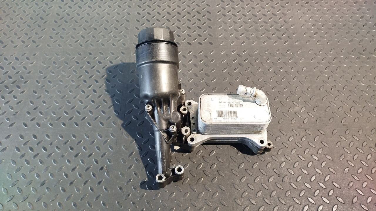 Радиатор масляный (Теплообменник) Mercedes C/W204 2006-2015