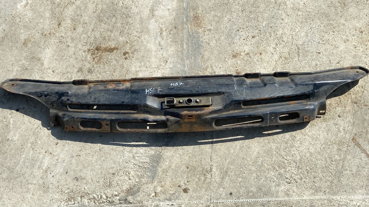 Панель передняя (Телевизор) верхняя часть Mercedes Sprinter/W901-W909 1995-н.в.