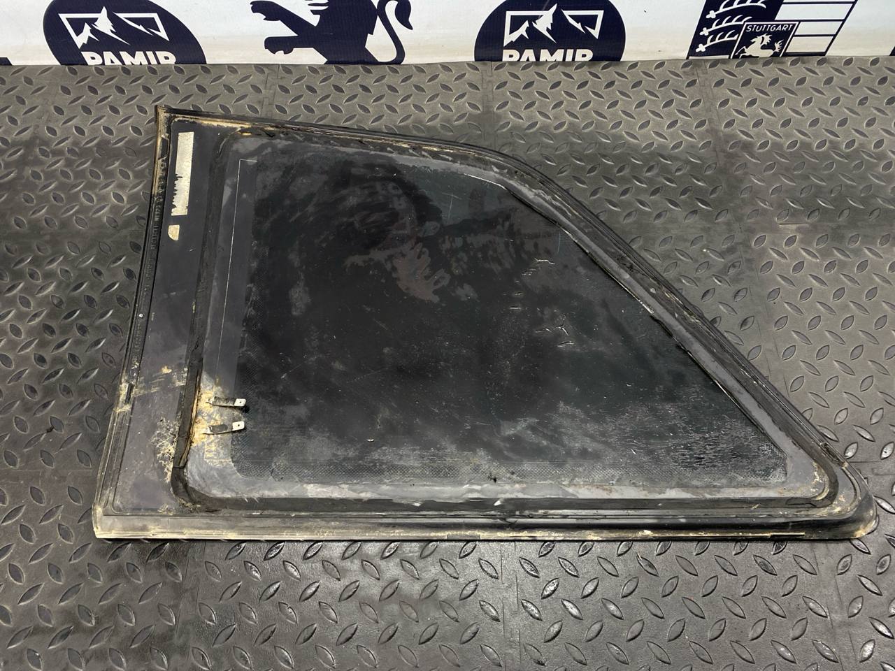 Стекло кузовное глухое заднее правое Opel Zafira/B 2005-2014 — изображение 5