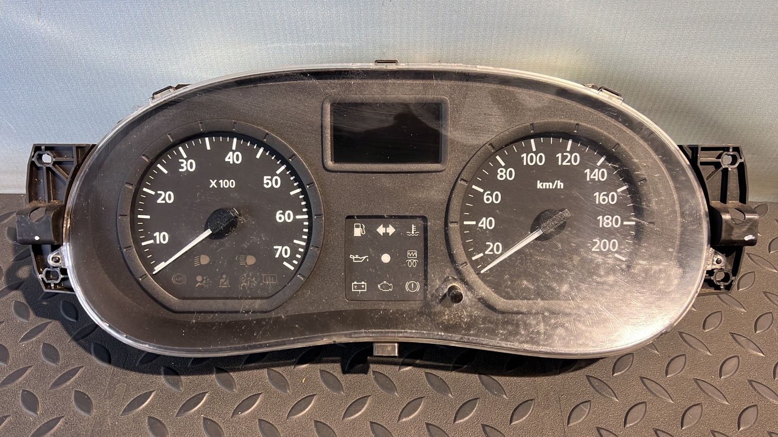 Комбинация приборов (Щиток) Renault Sandero 2009-2014