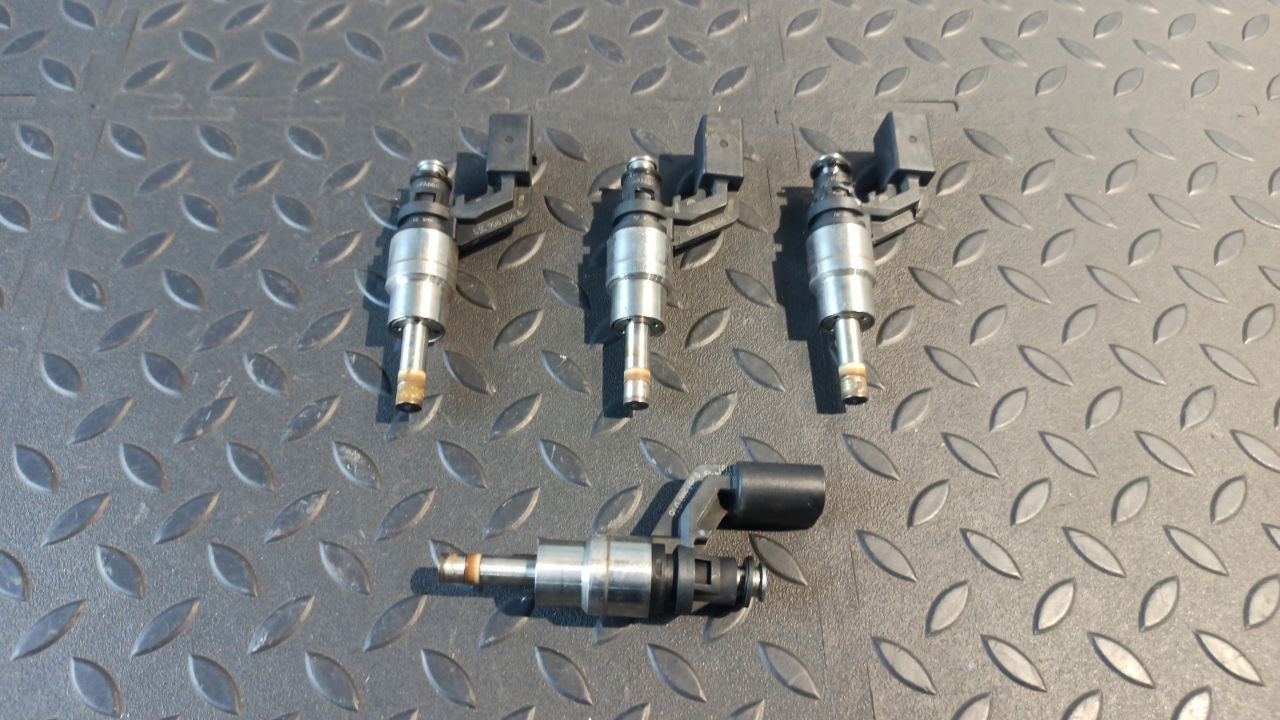 Форсунка бензиновая Volkswagen Golf/5 2003-2009