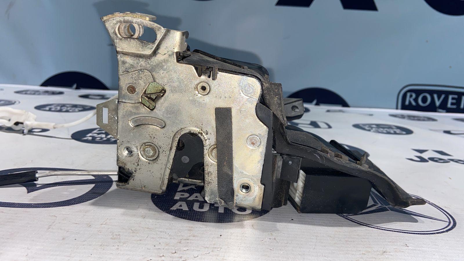 Замок двери передний левый BMW 5/E39 1995-2004