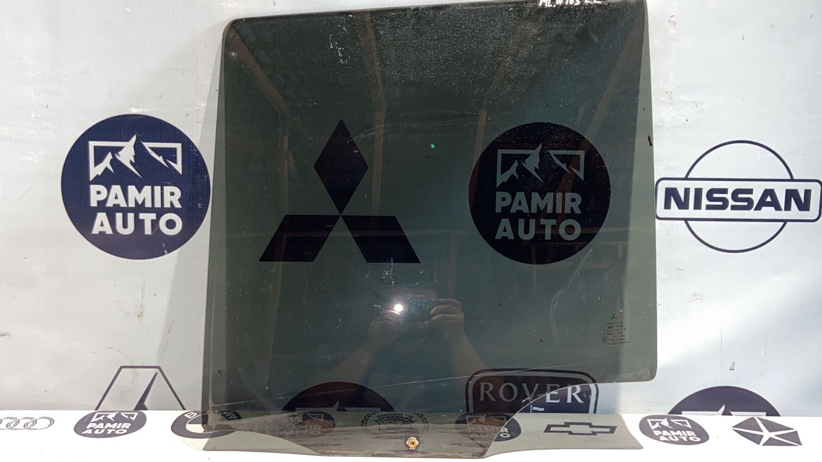 Стекло двери заднее левое Mercedes M/W163 1997-2005