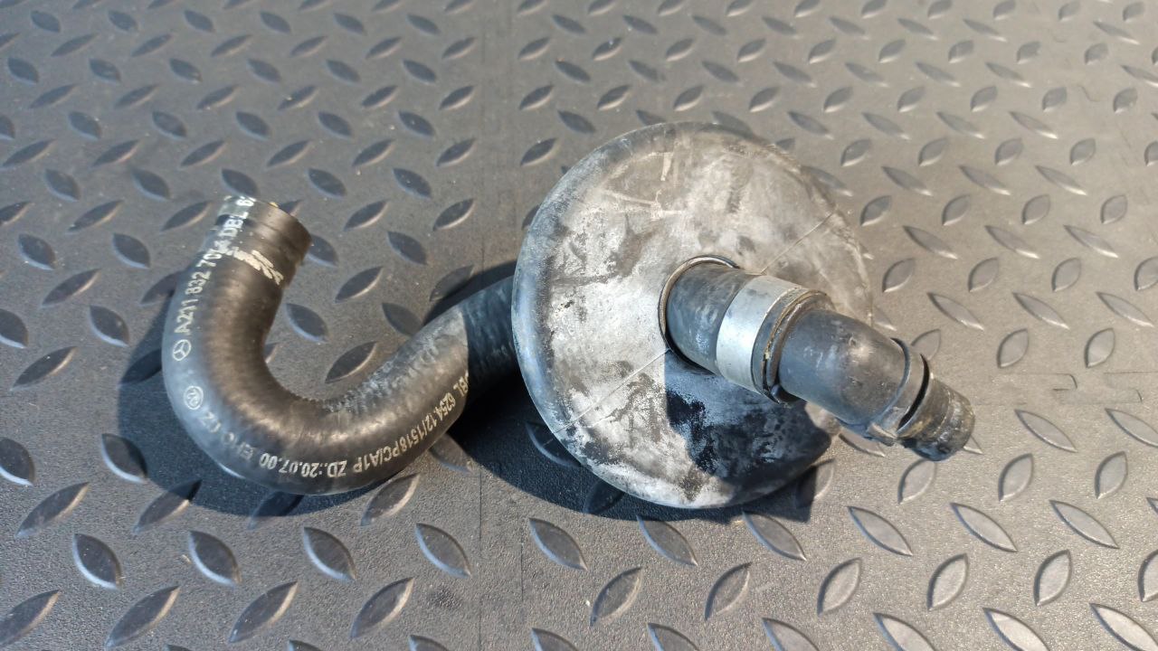 Патрубок ОЖ Mercedes E/W211 2002-2009