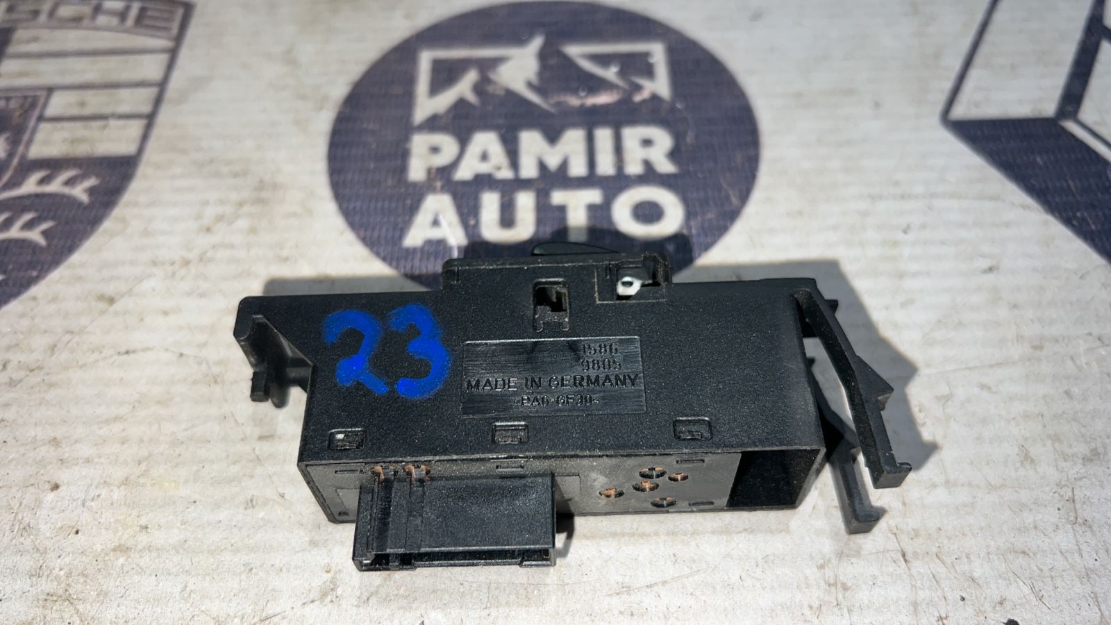 Кнопка стеклоподъемника передняя BMW 3/E46 1998-2007