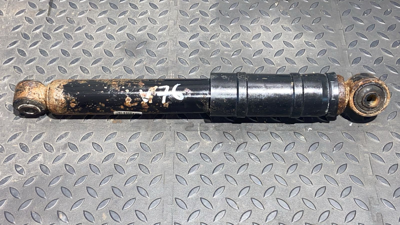 Амортизатор задний Opel Zafira/B 2005-2014