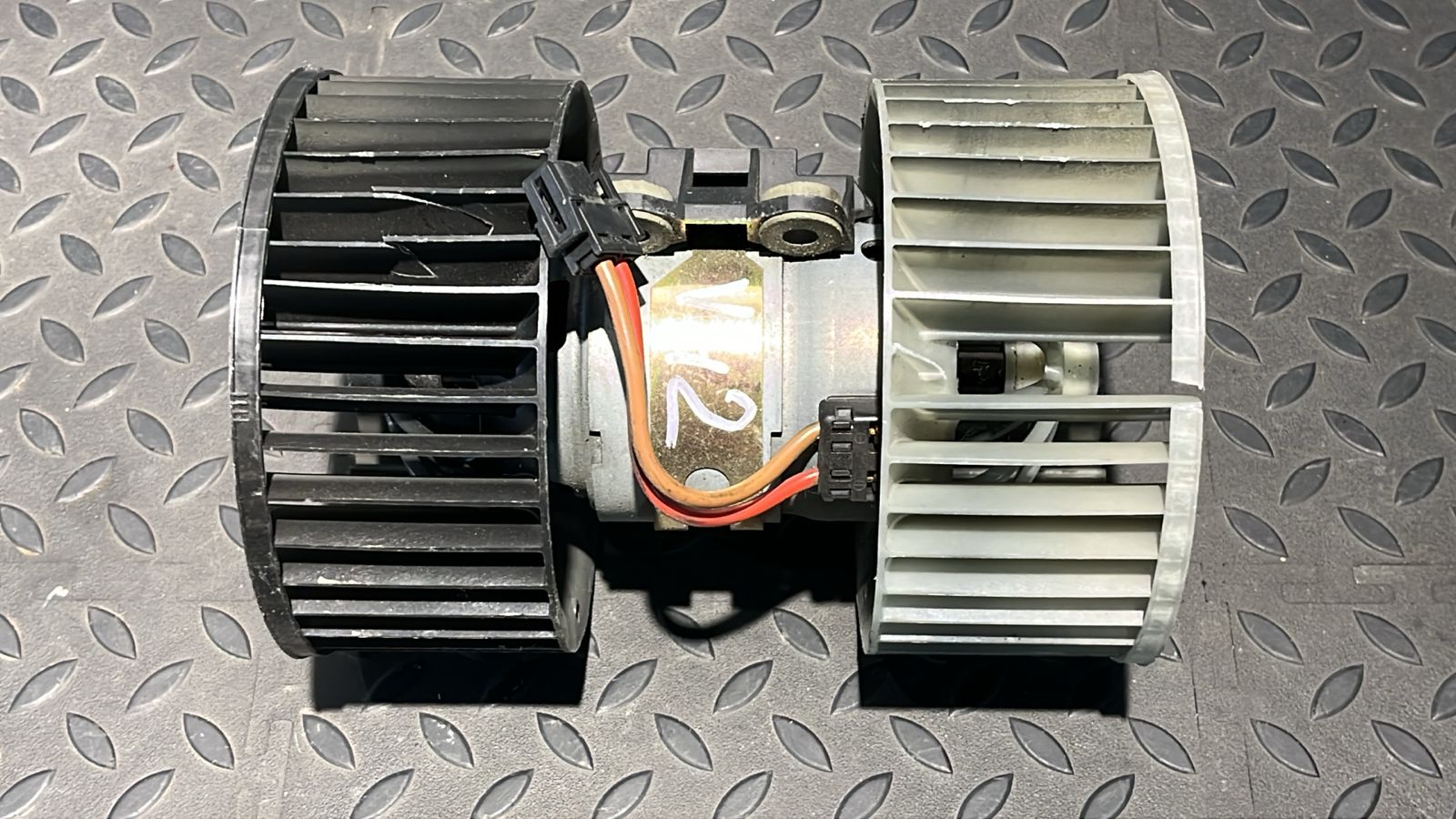 Моторчик отопителя BMW 3/E46 1998-2007