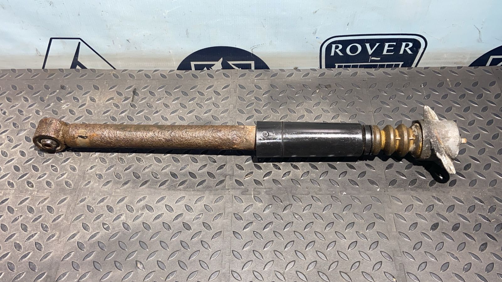 Амортизатор задний Volkswagen Golf/4 1997-2006