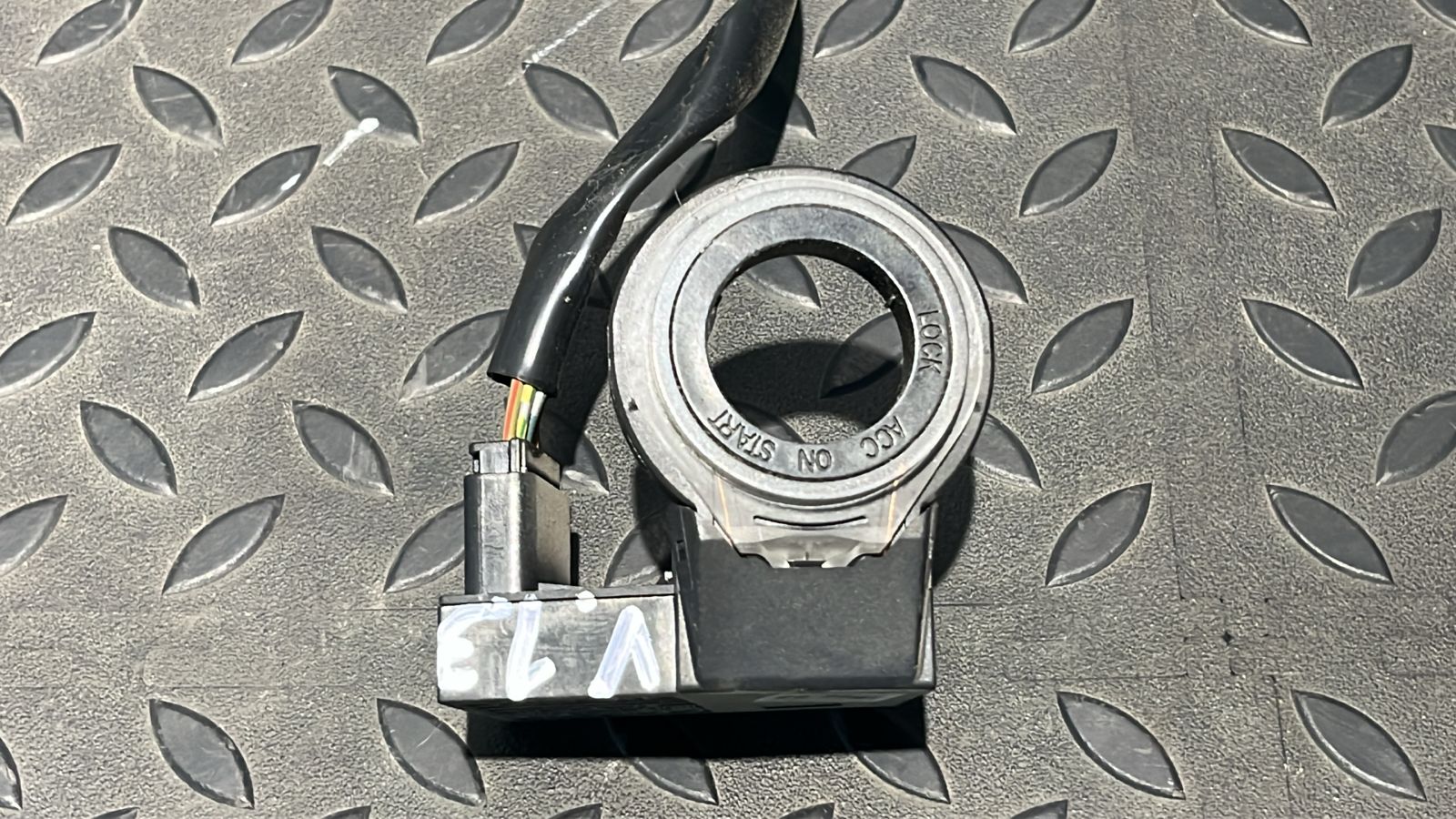 Блок иммобилайзера Toyota Avensis/2 2003-2009