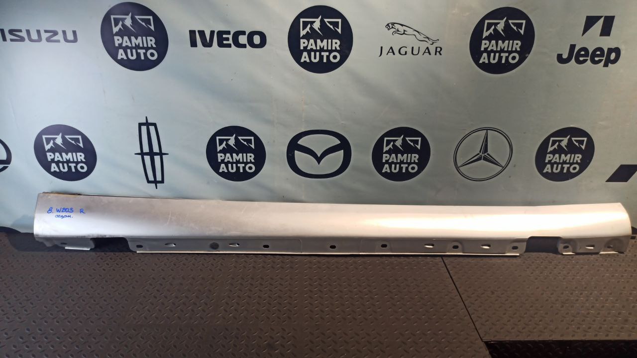 Накладка порога правая Mercedes C/W203 2000-2008