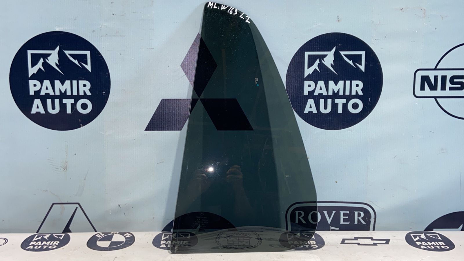 Форточка двери задняя левая Mercedes M/W163 1997-2005