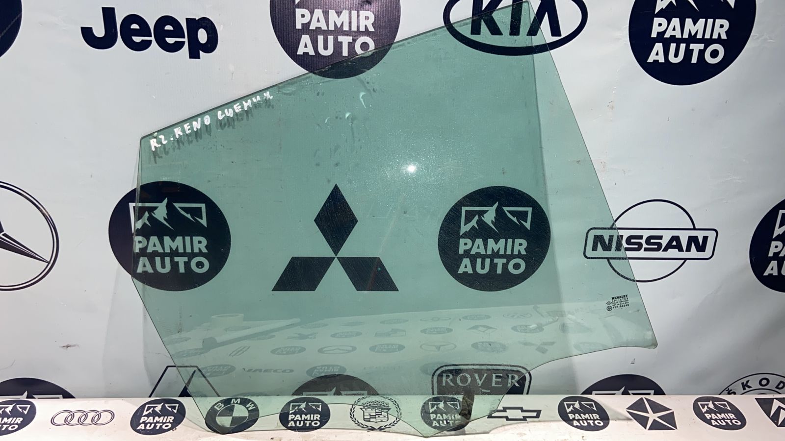 Стекло двери заднее правое Renault Scenic/2 2003-2009