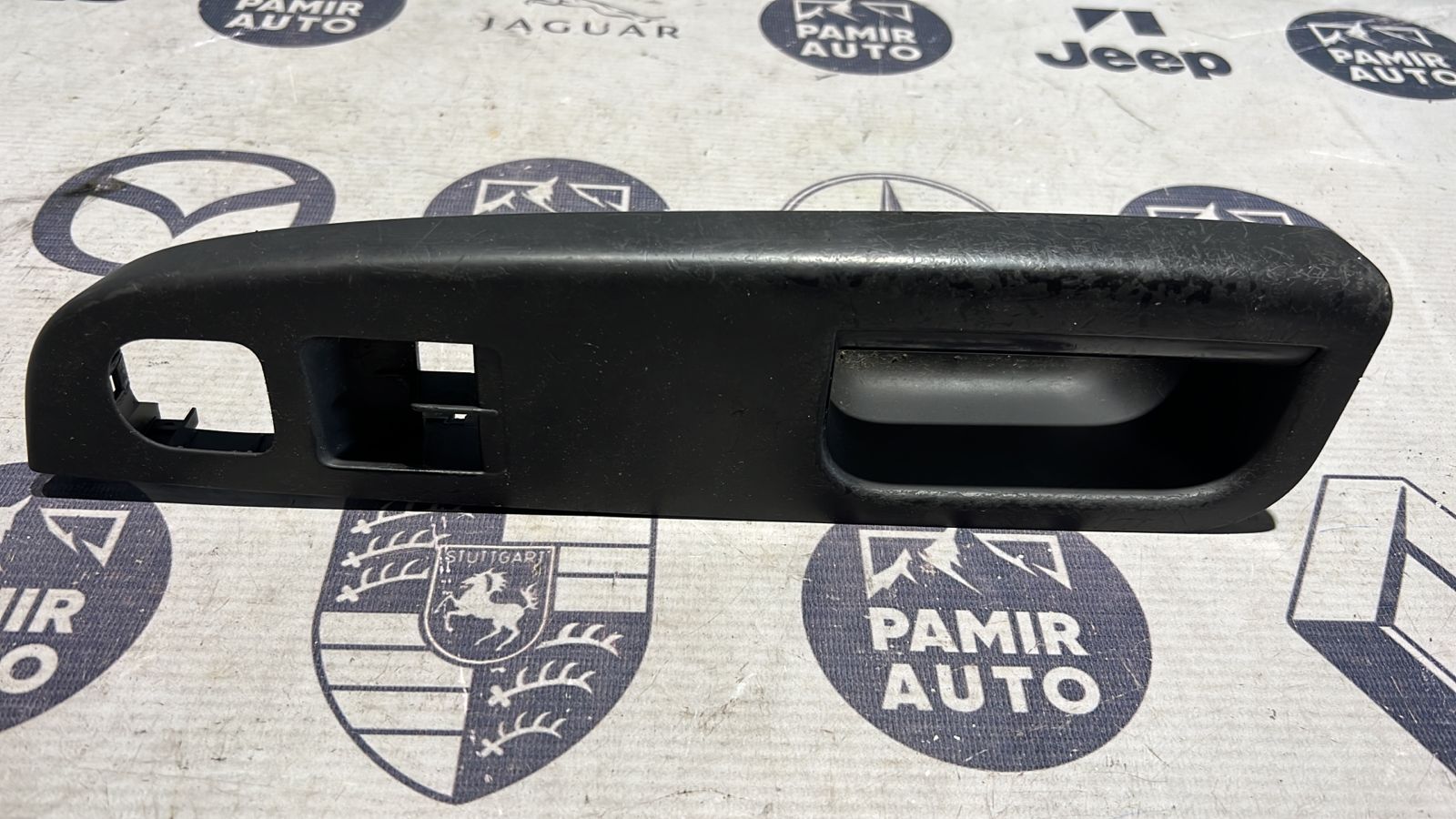 Накладка двери передняя левая Volkswagen Golf/5 2003-2009