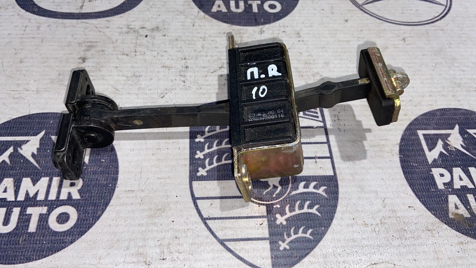 Ограничитель двери передний Mercedes C/W203 2000-2008