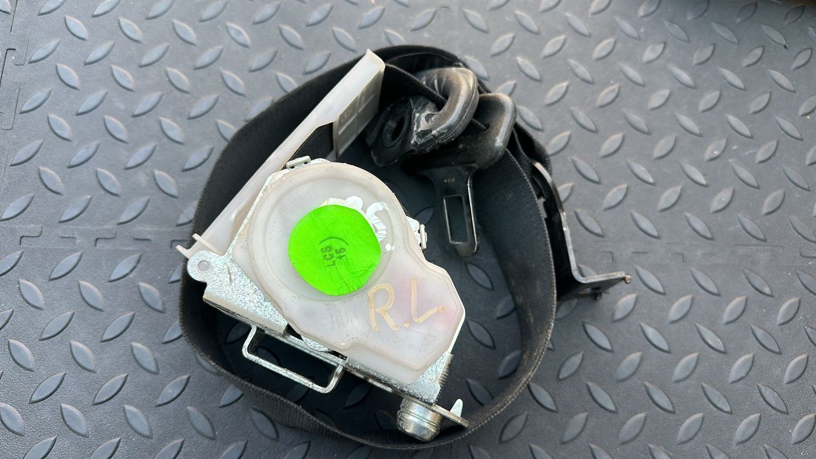 Ремень безопасности передний левый Opel Vectra/C 2002-2008