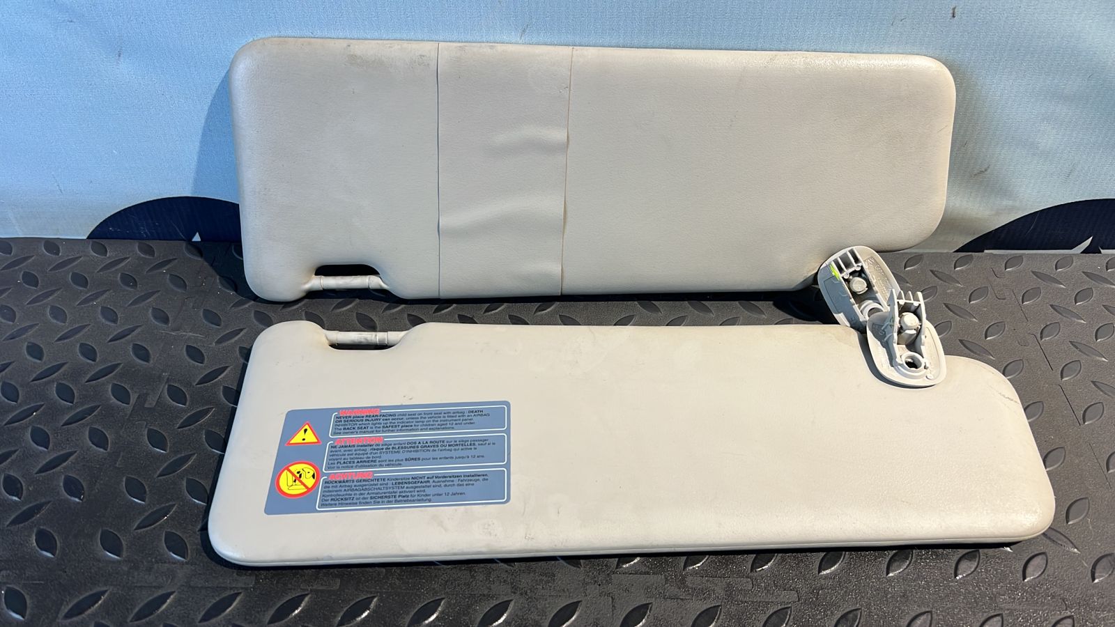 Козырек солнцезащитный Renault Sandero 2009-2014