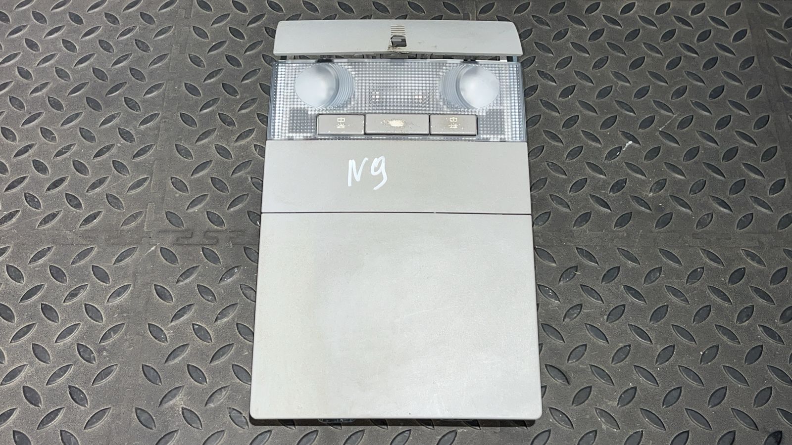 Плафон салонный Opel Astra/H 2004-2014