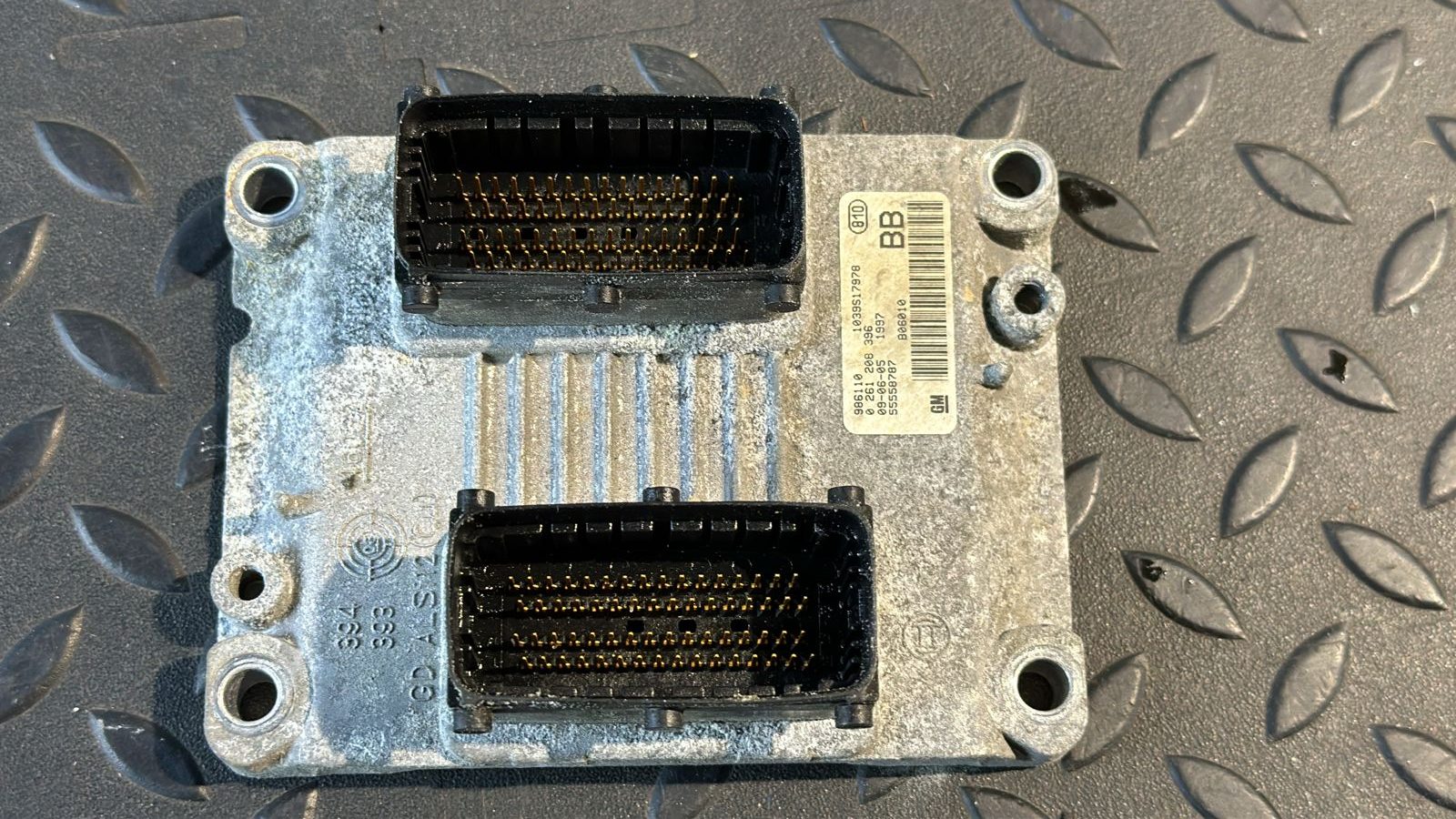 Блок управления двигателем Opel Astra/H 2004-2014