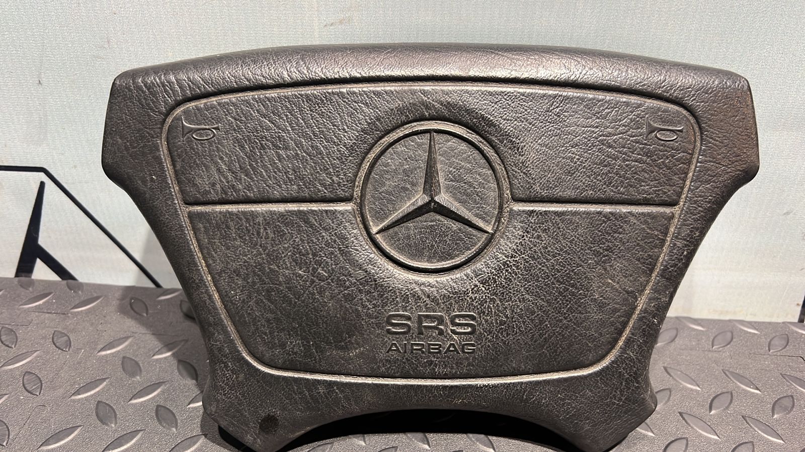 Подушка безопасности в руль Mercedes C/W202 1993-2001