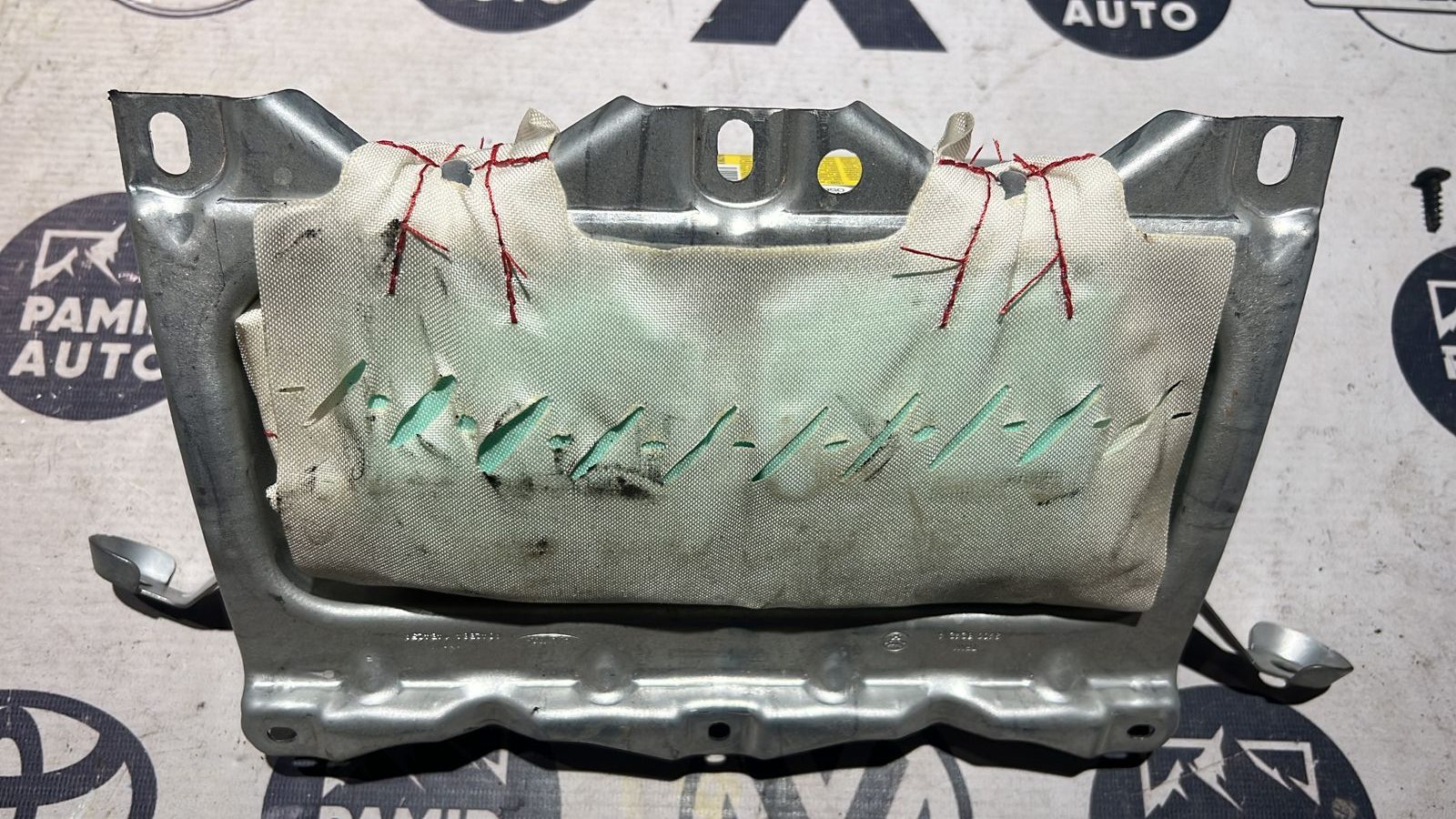 Подушка безопасности в торпедо Ford Focus/2 2004-2011