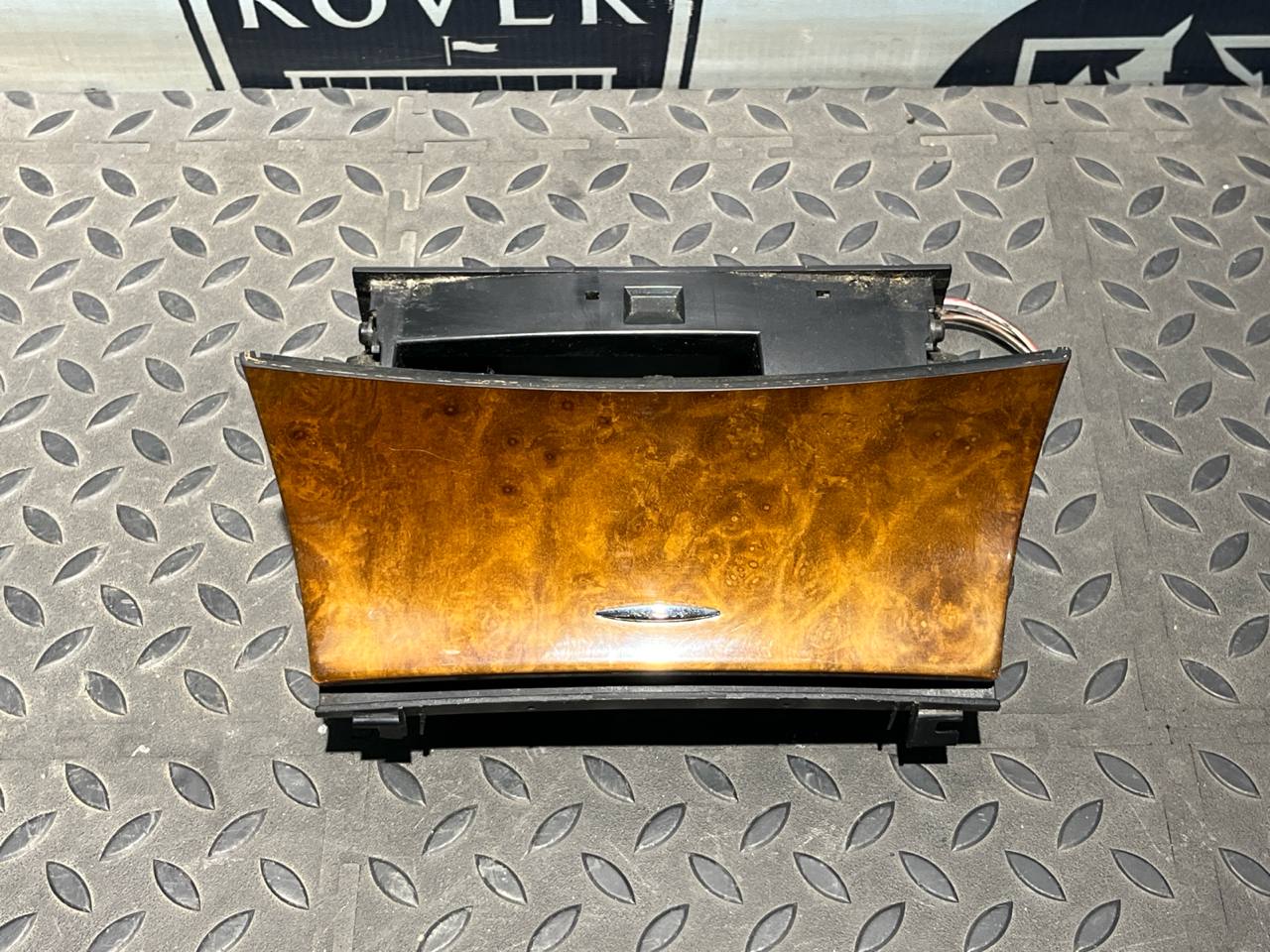 Пепельница Mercedes E/W211 2002-2009