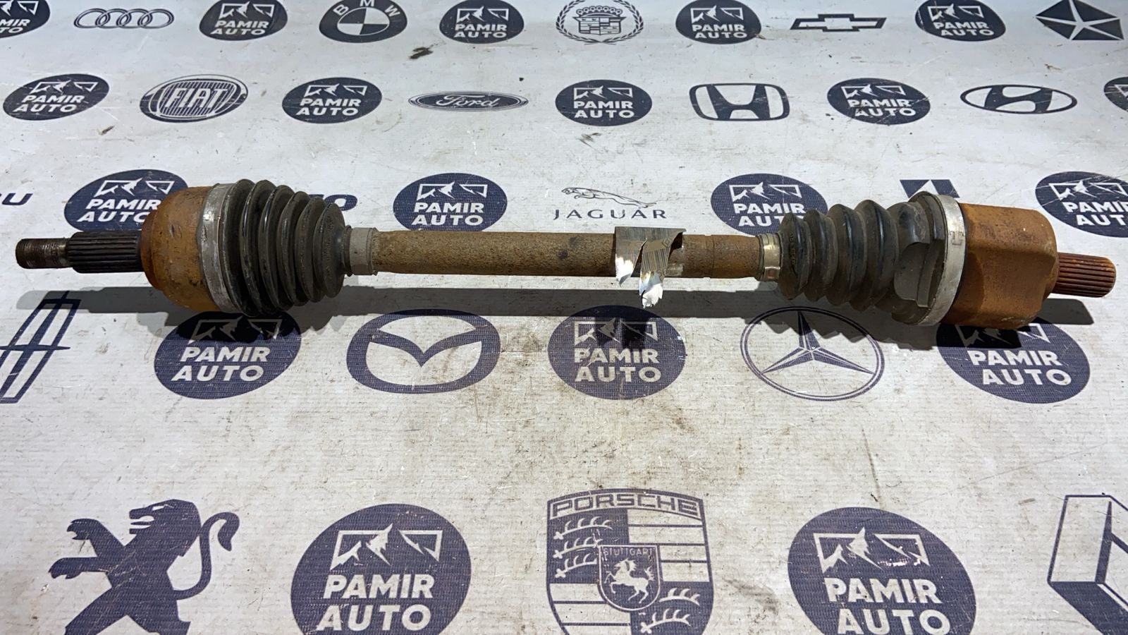 Полуось передняя левая Renault Scenic/2 2003-2009