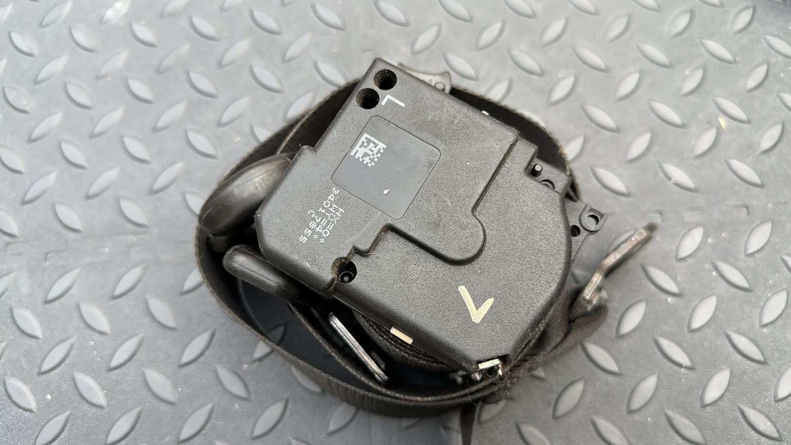 Ремень безопасности передний левый Ford Focus/2 2004-2011