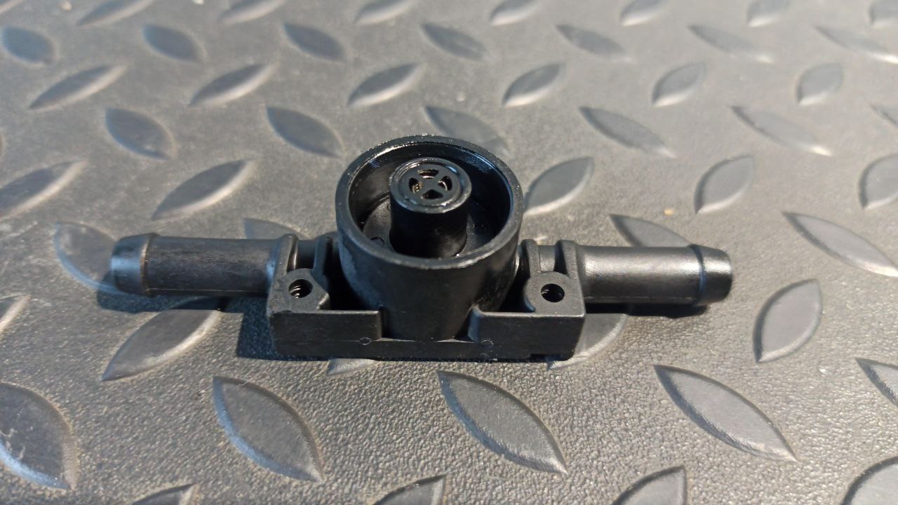 Клапан топливный Mercedes Vito/W638 1996-2003