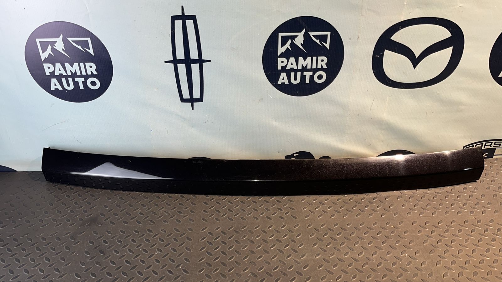 Накладка двери багажника Opel Signum 2003-2008