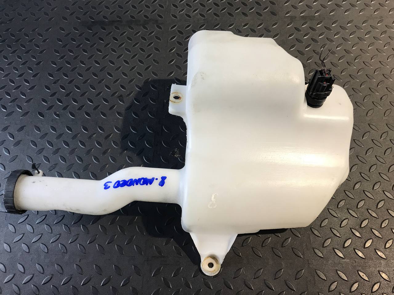 Бачок омывателя Ford Mondeo/3 2000-2007