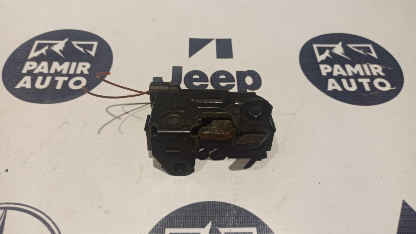 Замок капота Mercedes C/W204 2006-2015