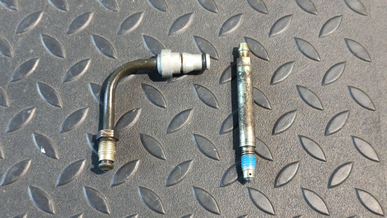 Трубка цилиндра сцепления Ford Mondeo/3 2000-2007