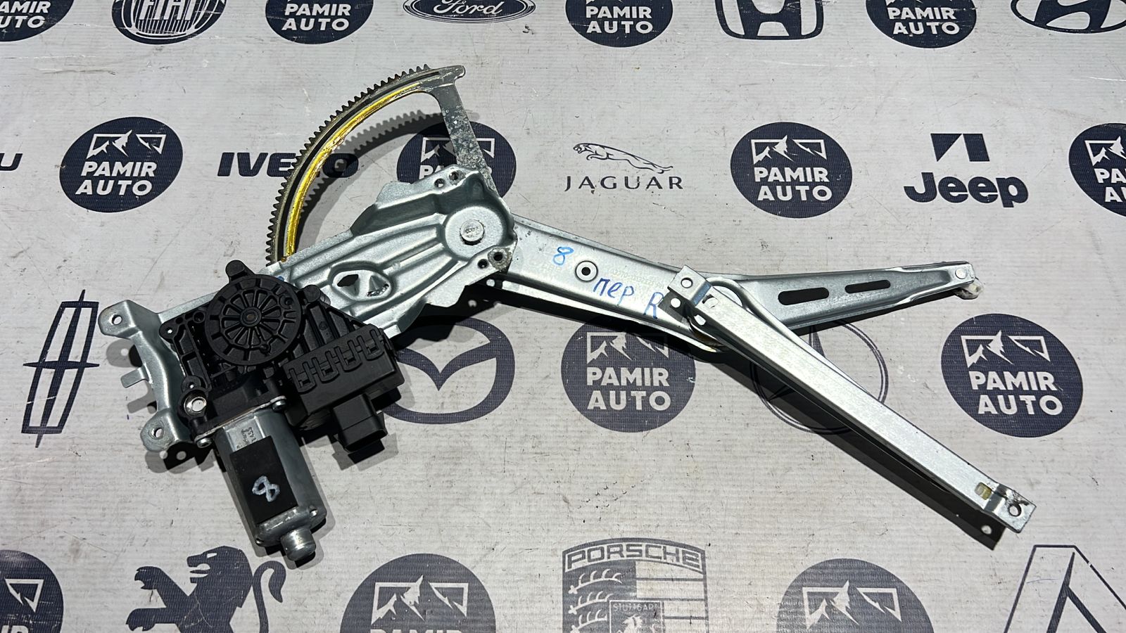 Стеклоподъемник передний правый Opel Zafira/B 2005-2014