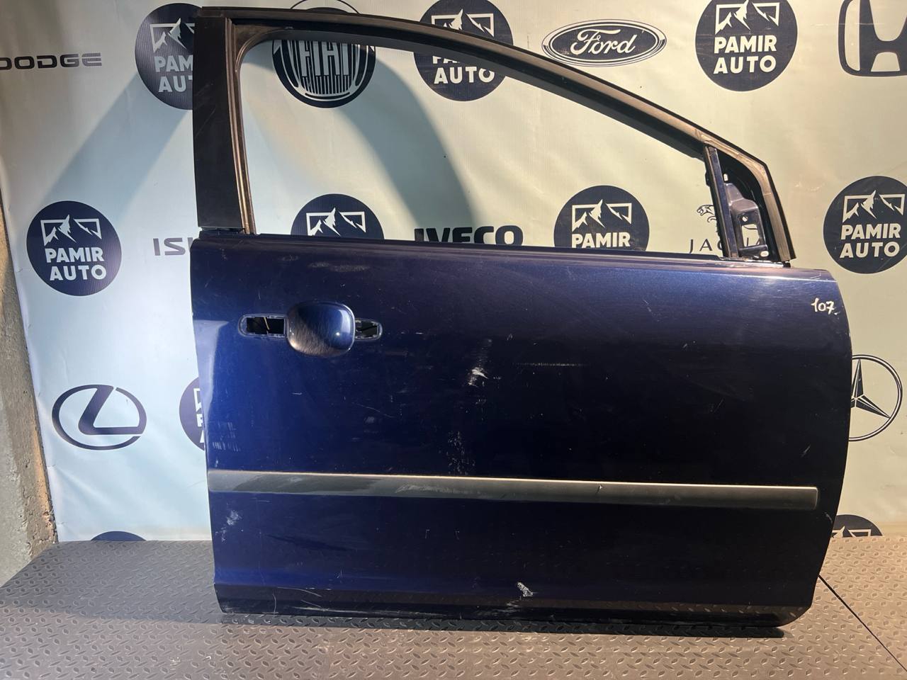 Дверь передняя правая Ford Focus/2 2004-2011