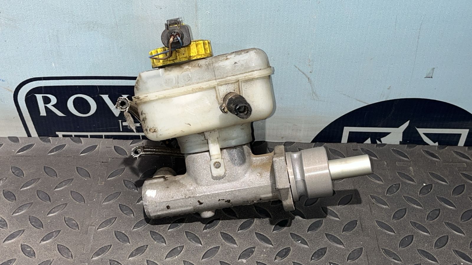 Цилиндр тормозной главный Volkswagen Golf/4 1997-2006