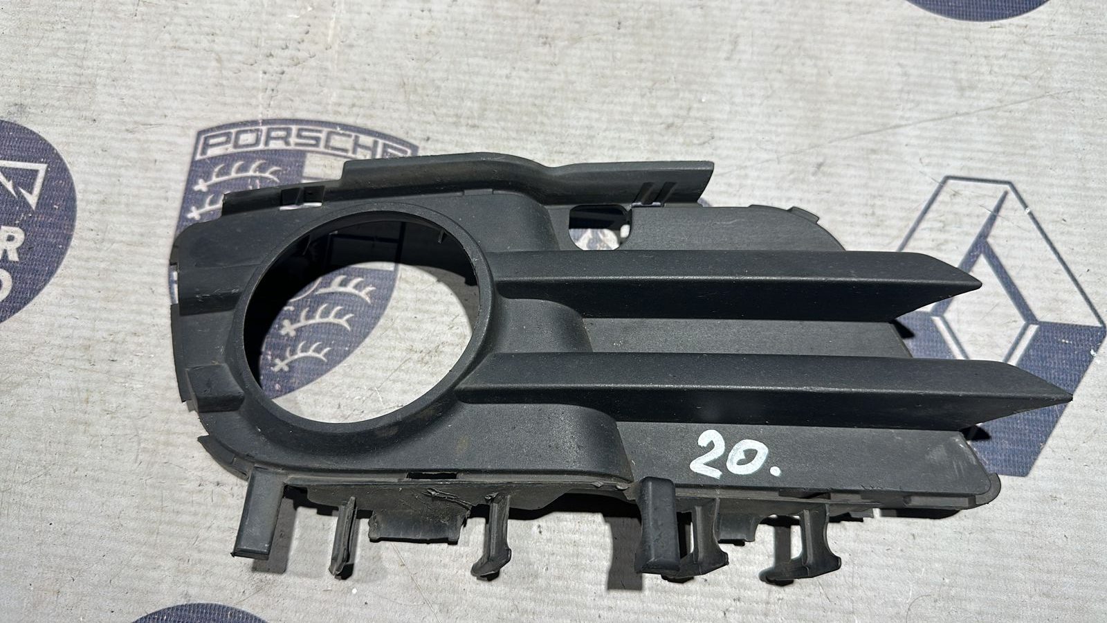 Решетка в бампер правая Opel Vectra/C 2002-2008