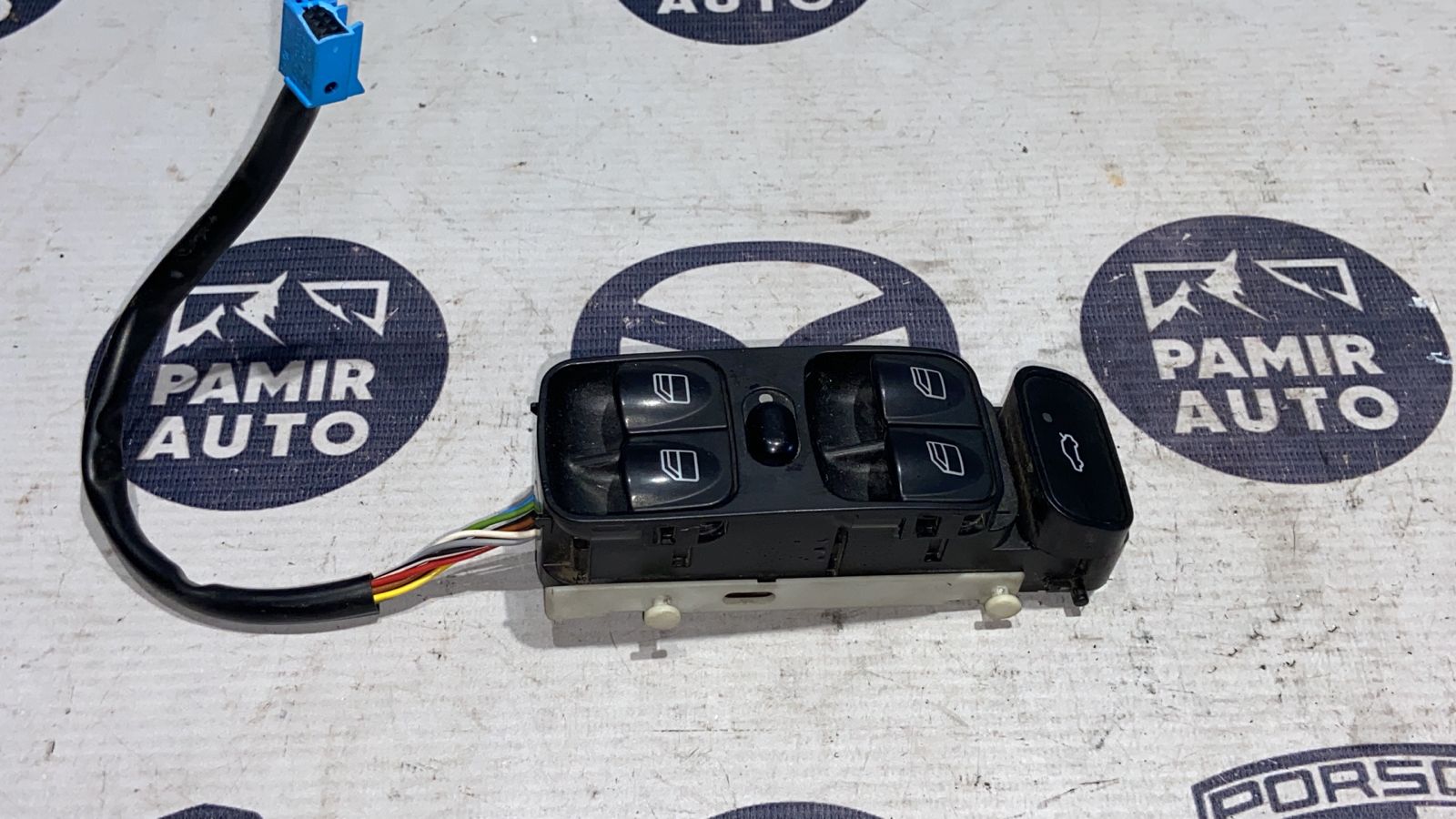 Блок управления стеклоподъемниками Mercedes C/W203 2000-2008